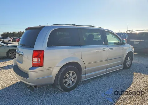 2010 Chrysler Town & Country Touring из США, поврежденный, VIN 2A4RR5D13AR129932